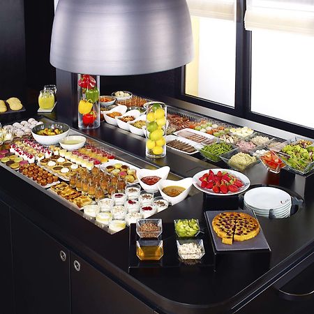 Hotel Campanile Grenoble Nord - Saint-Egreve Restaurant foto